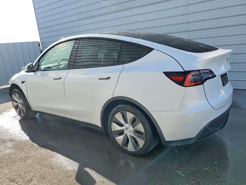 46734816 :رقم المزاد ، 5YJYGDED5MF132860 vin ، 2021 Tesla Model Y مزاد بيع