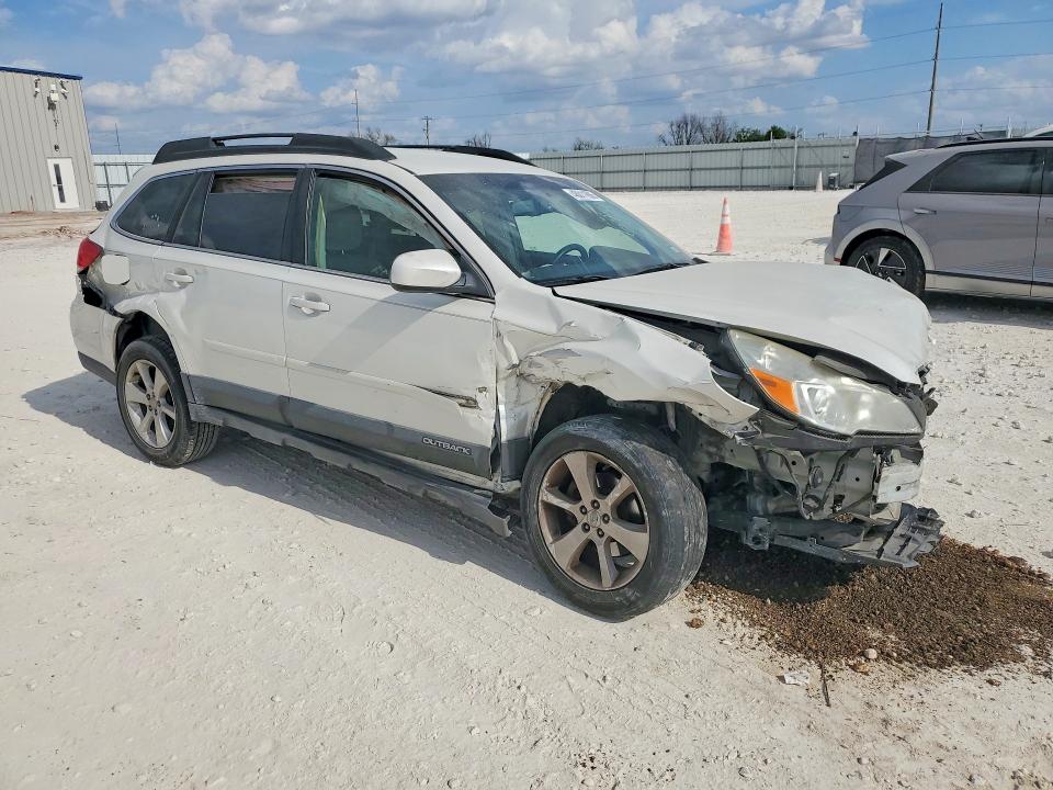 48011906 :رقم المزاد ، 4S4BRCCC9E3236931 vin ، 2014 Subaru Outback مزاد بيع
