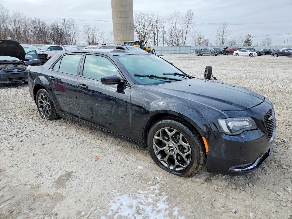 Продаж на аукціоні авто 2016 Chrysler 300, vin: 2C3CCAGG0GH182693, номер лоту: 79680385