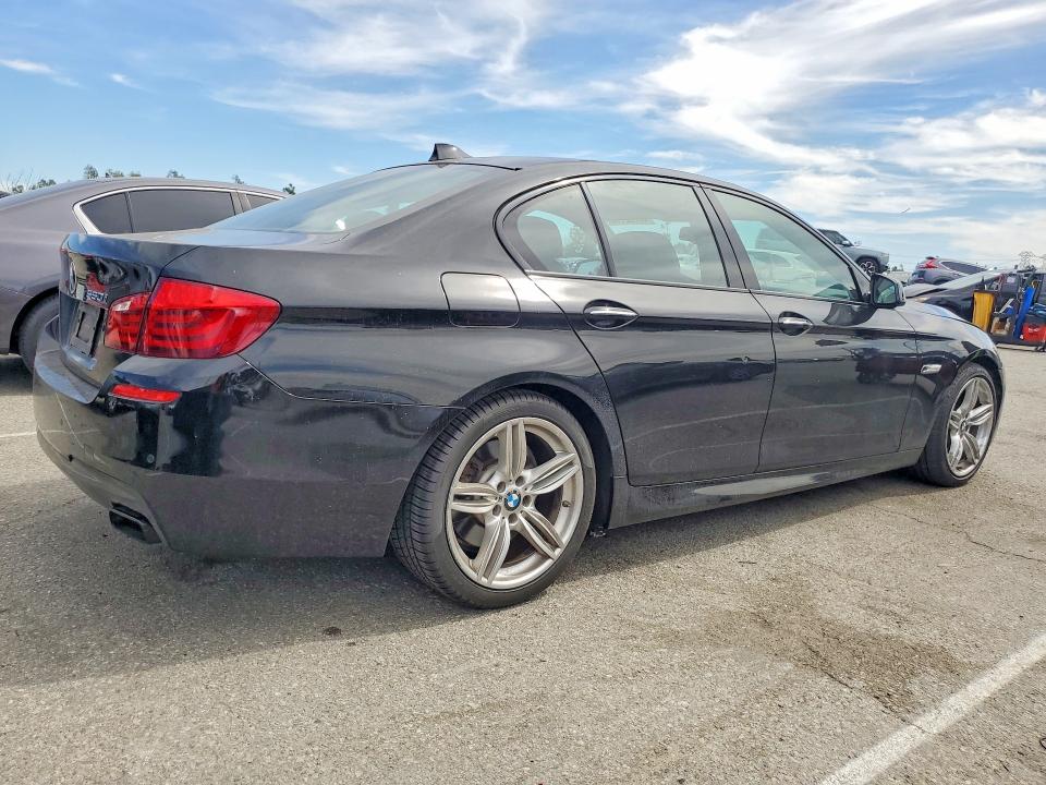 45782116 :رقم المزاد ، WBAFR9C59DDX81026 vin ، 2013 Bmw 550 مزاد بيع