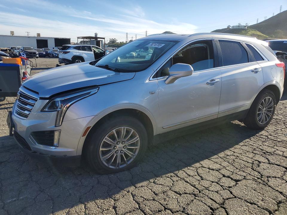 79210755 :رقم المزاد ، 1GYKNBRS0HZ212683 vin ، 2017 Cadillac Xt5 مزاد بيع