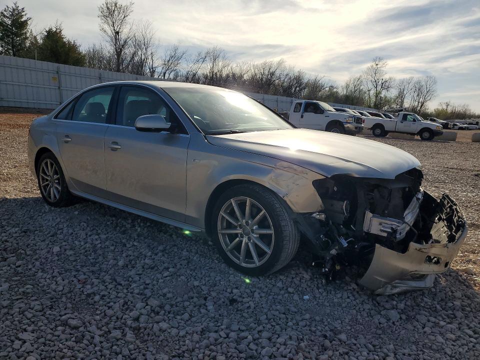 46233606 :رقم المزاد ، WAUFFAFL8EN024358 vin ، 2014 Audi A4 مزاد بيع