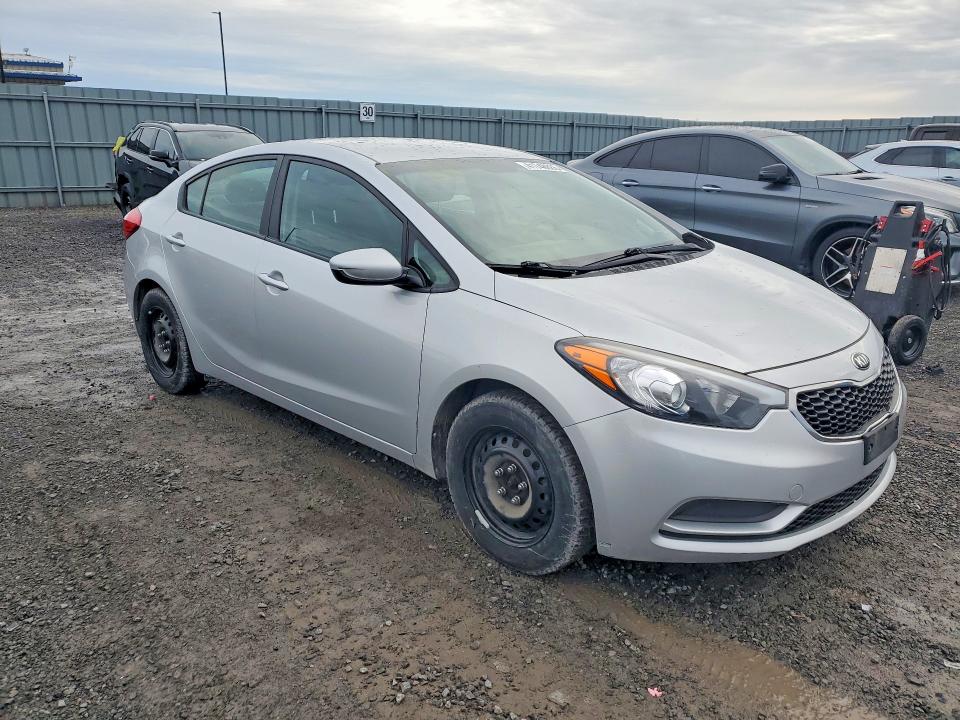 2016 Kia Forte მანქანა იყიდება აუქციონზე, vin: KNAFK4A60G5611039, აუქციონის ნომერი: 41748886