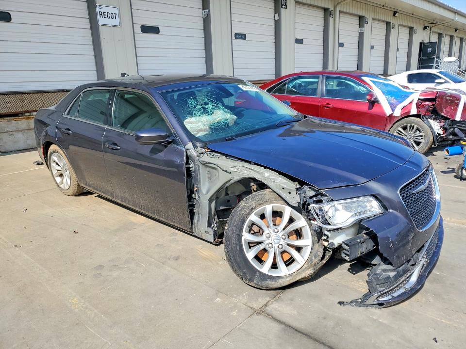 Продаж на аукціоні авто 2015 Chrysler 300, vin: 2C3CCAAG2FH813922, номер лоту: 46741446