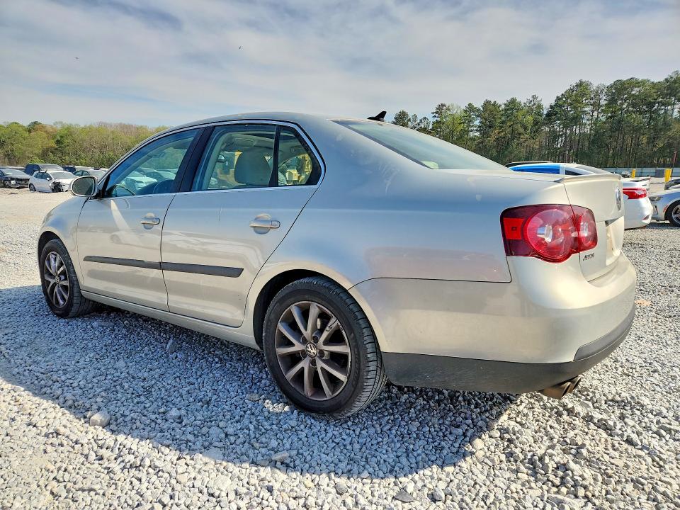 75374285 :رقم المزاد ، 3VWRX7AJ6AM058323 vin ، 2010 Volkswagen Jetta مزاد بيع