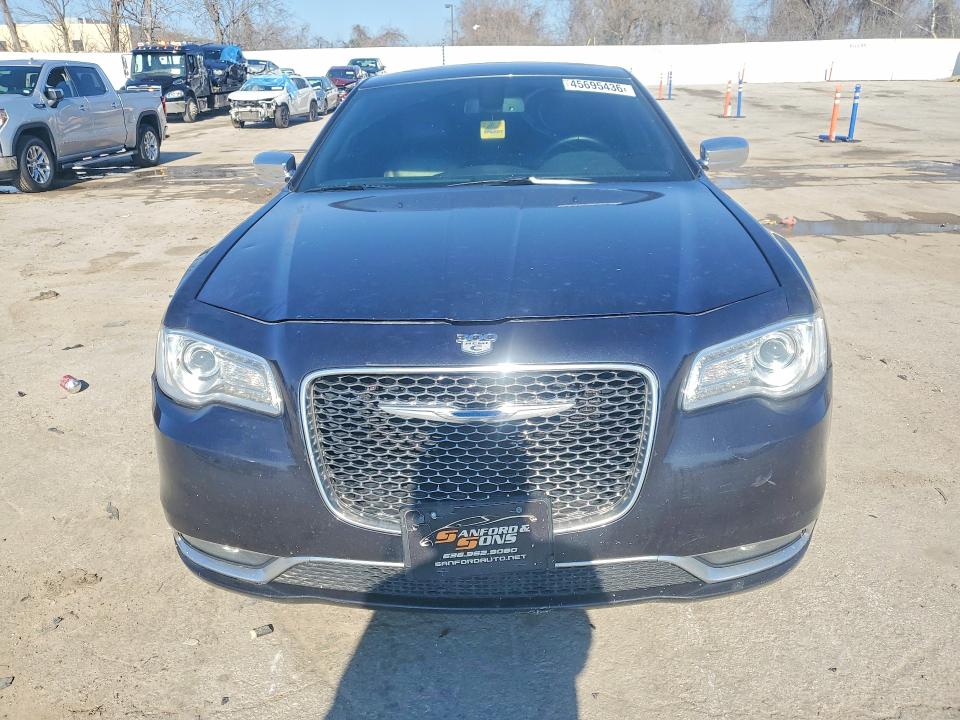 Продажа на аукционе авто 2018 Chrysler 300c, vin: 2C3CCAPT0JH181581, номер лота: 45695436