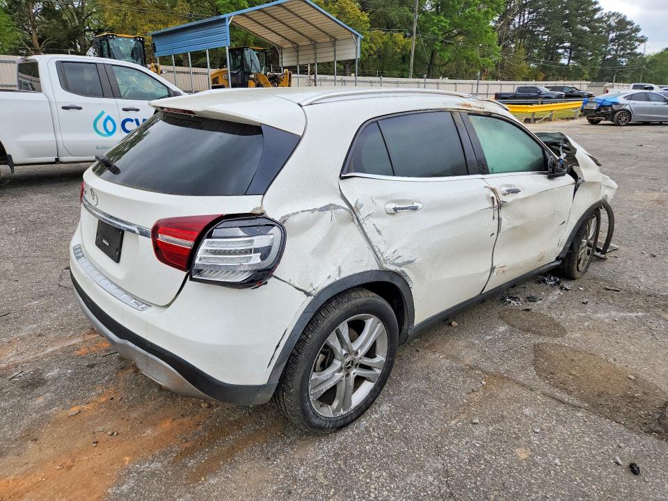 47282466 :رقم المزاد ، WDCTG4EB1LU025183 vin ، 2020 Mercedes-benz Gla مزاد بيع