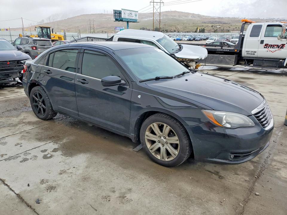 Auction sale of the 2012 Chrysler 200, vin: 1C3CCBHG1CN145819, lot number: 41606876