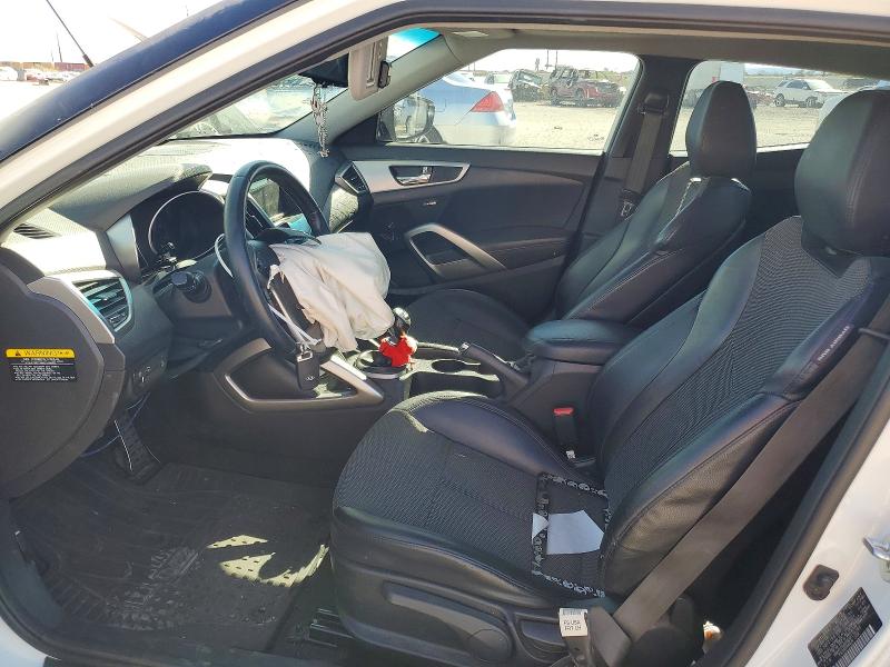 2013 Hyundai Veloster მანქანა იყიდება აუქციონზე, vin: KMHTC6AD8DU176393, აუქციონის ნომერი: 45448196