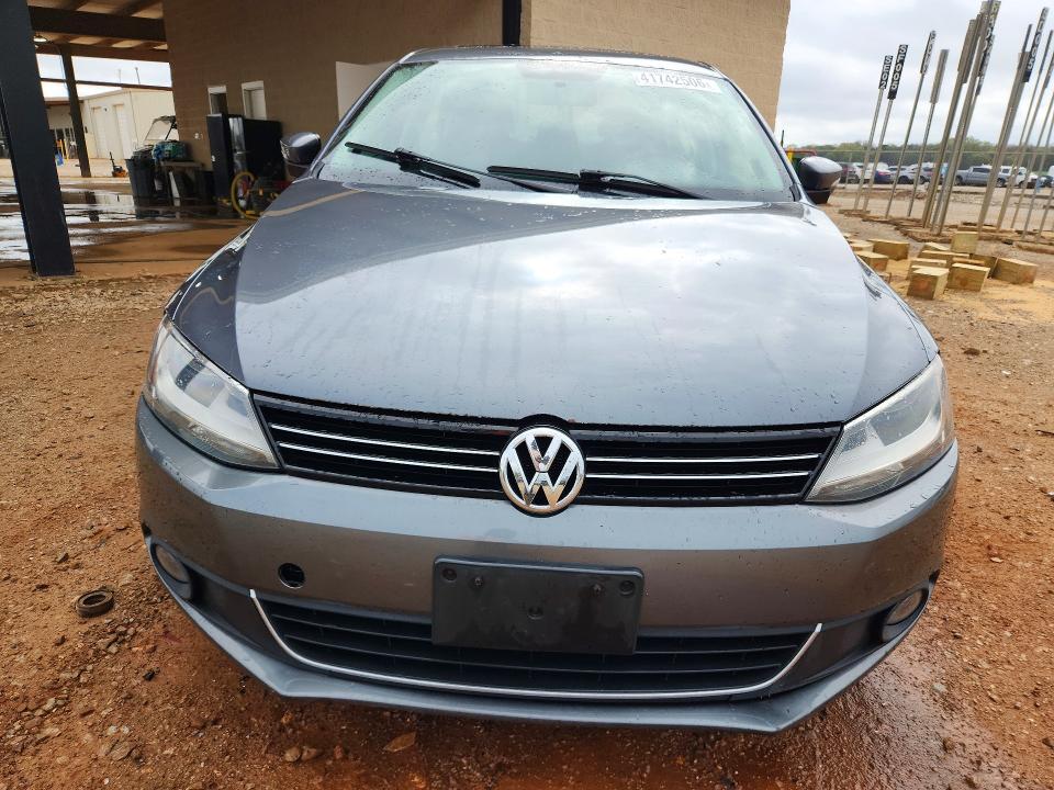 Продажа на аукционе авто 2013 Volkswagen Jetta, vin: 3VWLX7AJ4DM361997, номер лота: 41742506