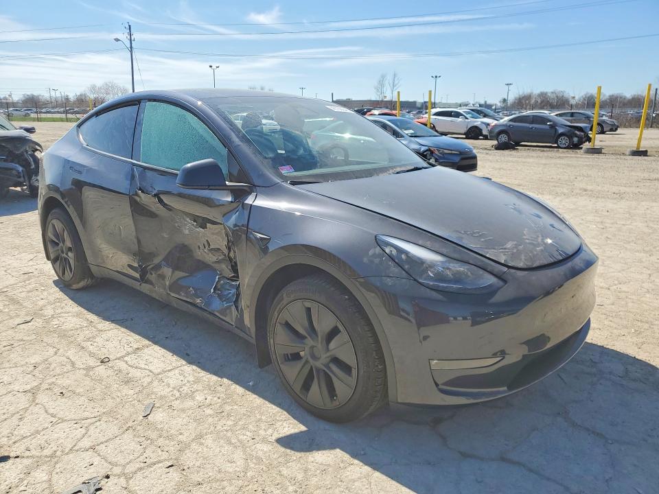 Продаж на аукціоні авто 2024 Tesla Model Y, vin: 7SAYGDEE2RF128395, номер лоту: 46709246