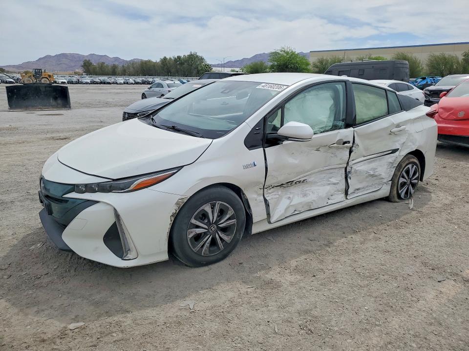 Продажа на аукционе авто 2018 Toyota Prius Prime, vin: JTDKARFP0J3101411, номер лота: 48160206