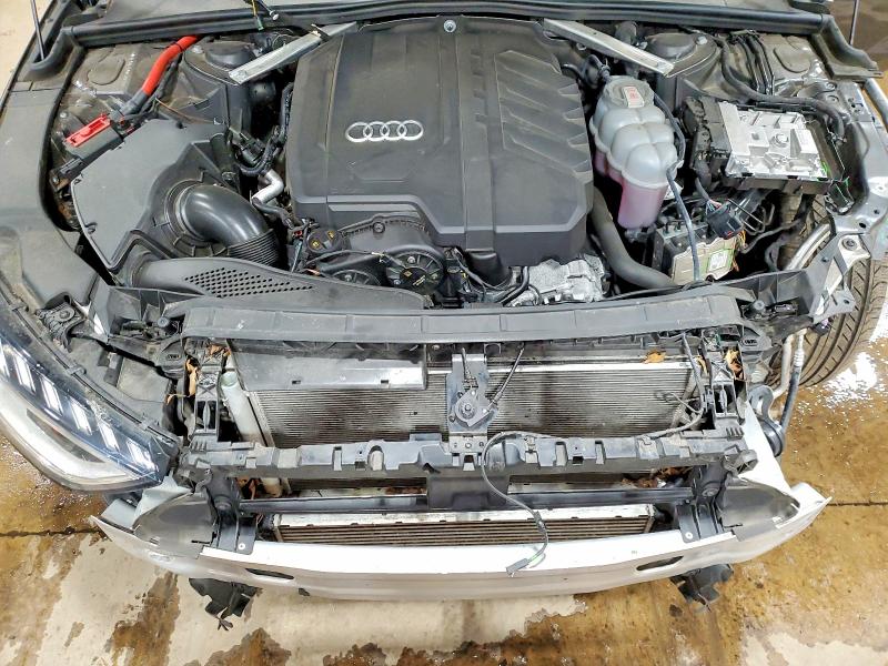 Продаж на аукціоні авто 2022 Audi A4, vin: WAUEAAF45NN010761, номер лоту: 46449466