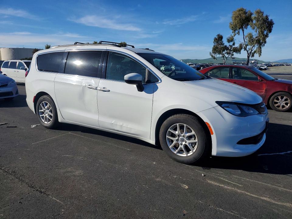79669015 :رقم المزاد ، 2C4RC1DG2MR570332 vin ، 2021 Chrysler Voyager مزاد بيع