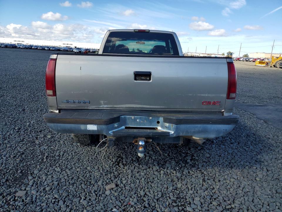 47384776 :رقم المزاد ، 1GTGK29J9YF431154 vin ، 2000 Gmc Sierra مزاد بيع