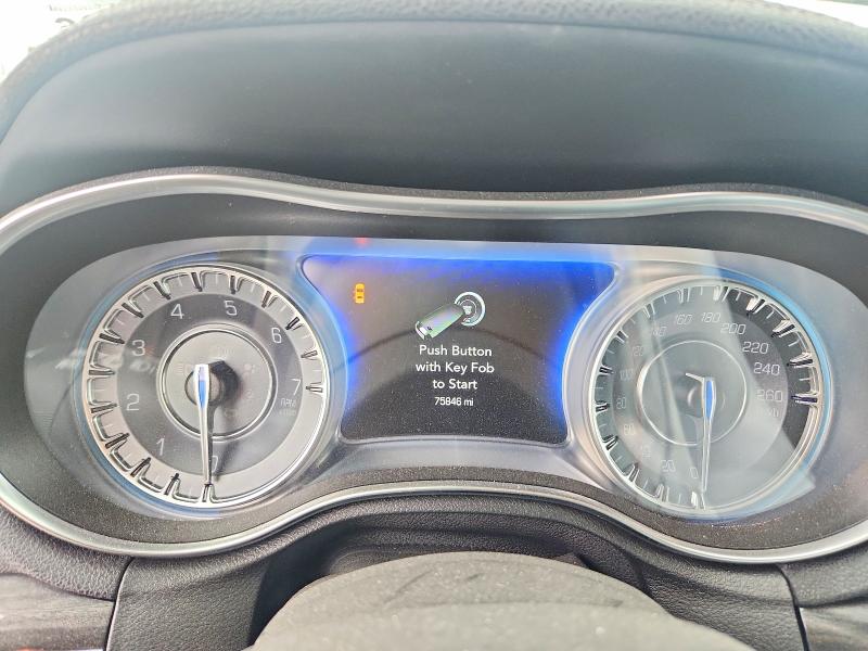 41606436 :رقم المزاد ، 2C3CCARG2JH235026 vin ، 2018 Chrysler 300 مزاد بيع