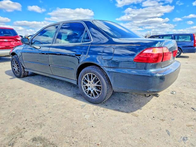 46483536 :رقم المزاد ، 1HGCG1658YA072752 vin ، 2000 Hond Accord مزاد بيع