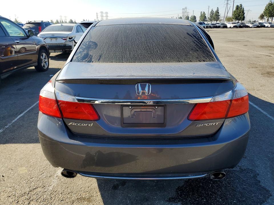 2015 Honda Accord მანქანა იყიდება აუქციონზე, vin: 1HGCR2F55FA135593, აუქციონის ნომერი: 41922736
