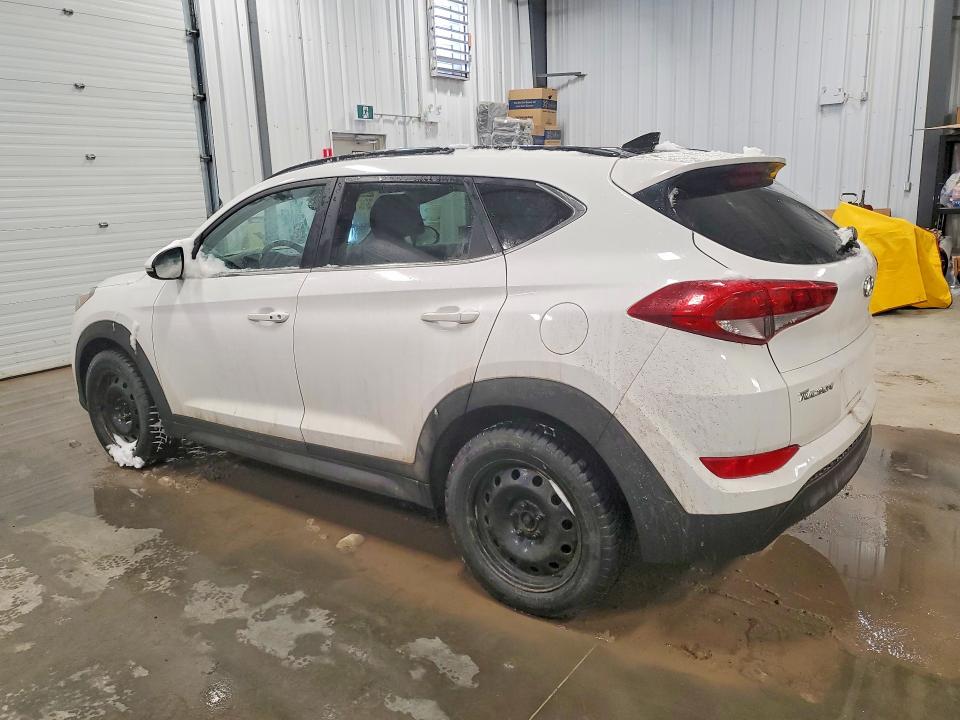 2016 Hyundai Tucson მანქანა იყიდება აუქციონზე, vin: KM8J3CA48GU021806, აუქციონის ნომერი: 46675136