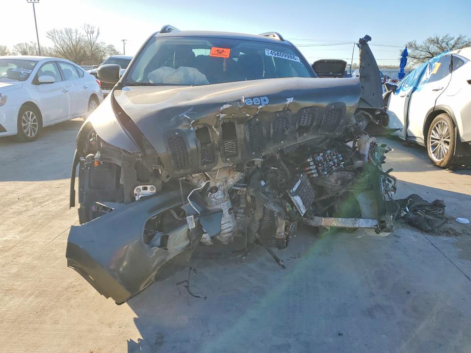 45809986 :رقم المزاد ، 1C4PJLAB0GW160304 vin ، 2016 Jeep Cherokee مزاد بيع