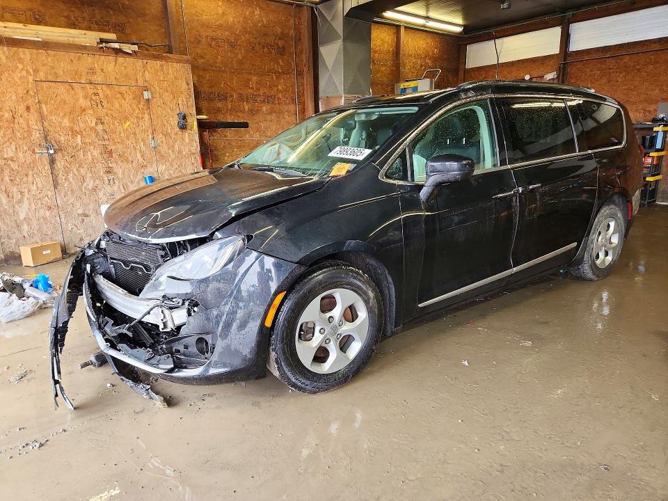 79893605 :رقم المزاد ، 2C4RC1EG0HR837617 vin ، 2017 Chrysler Pacifica مزاد بيع