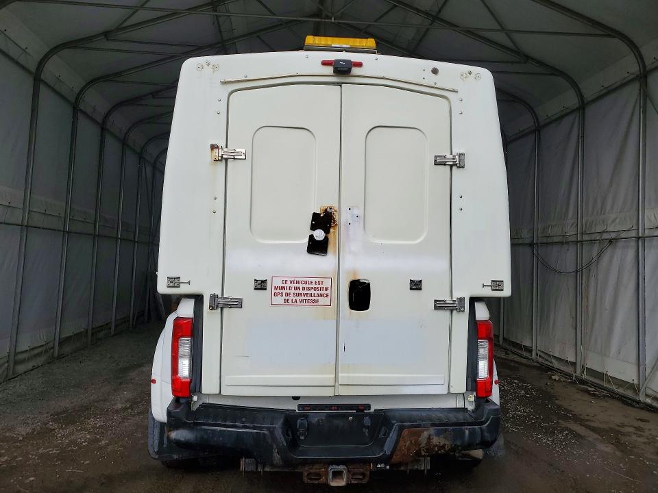 Продажа на аукционе авто 2018 Ford F350, vin: 1FT8X3DT1JEC30736, номер лота: 74073075