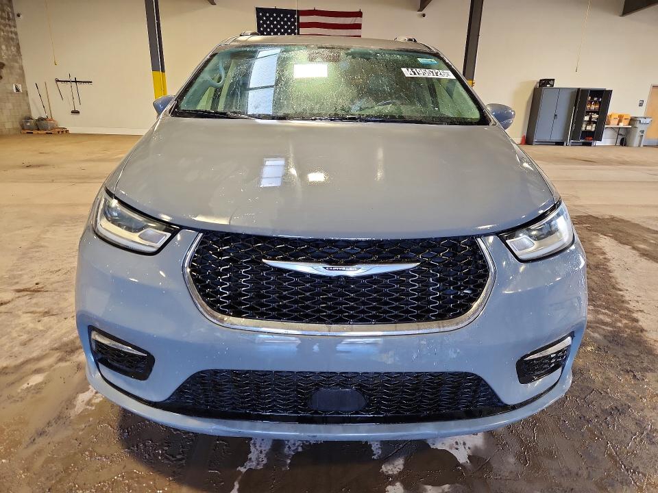 41955726 :رقم المزاد ، 2C4RC1BG3NR176391 vin ، 2022 Chrysler Pacifica مزاد بيع