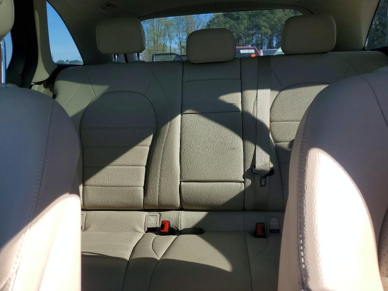 46104866 :رقم المزاد ، WDC0G4KB5HF235918 vin ، 2017 Mercedes-benz Glc مزاد بيع