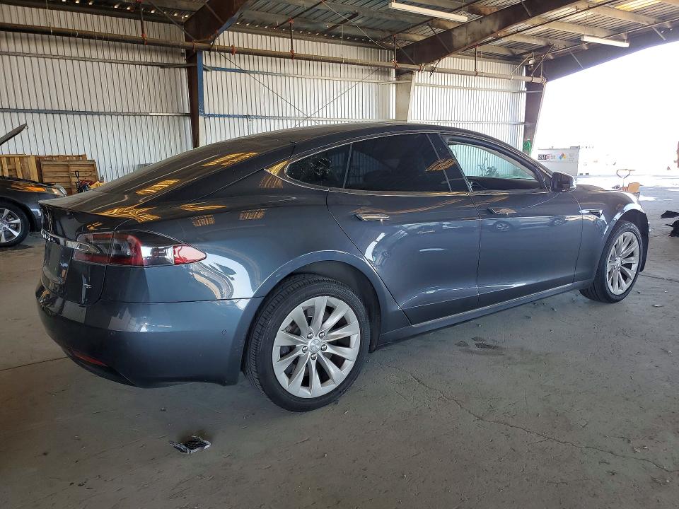 Продажа на аукционе авто 2017 Tesla Model S, vin: 5YJSA1E12HF232884, номер лота: 46752186