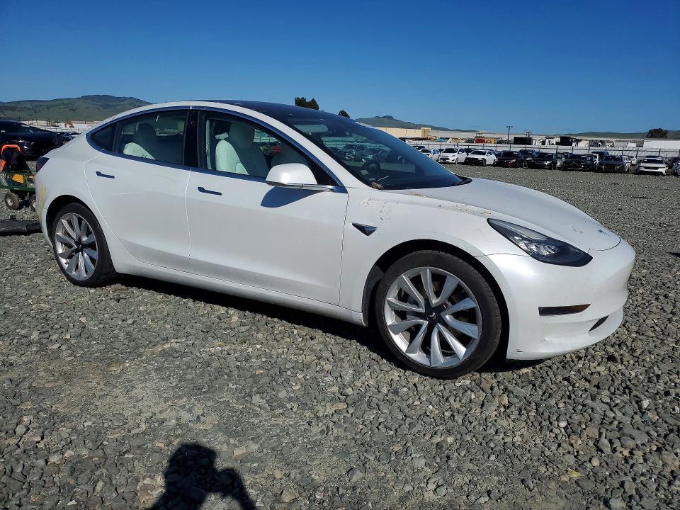 Продажа на аукционе авто 2018 Tesla Model 3, vin: 5YJ3E1EAXJF169595, номер лота: 79591575