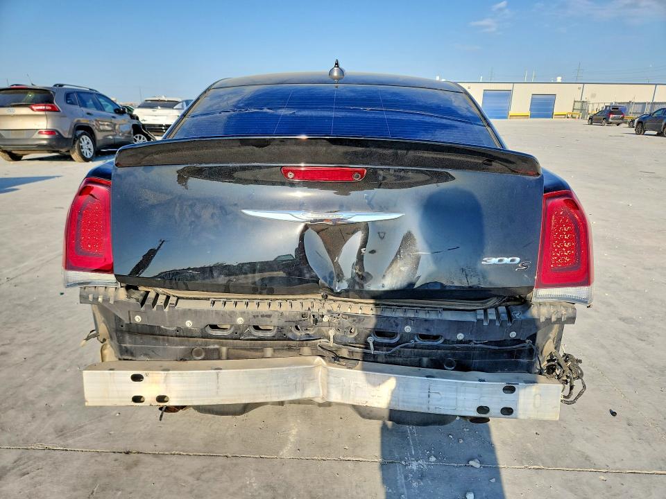 2016 Chrysler 300 მანქანა იყიდება აუქციონზე, vin: 2C3CCABG7GH230357, აუქციონის ნომერი: 47423996