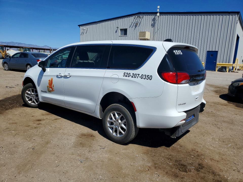 46948016 :رقم المزاد ، 2C4RC1CG2PR588142 vin ، 2023 Chrysler Voyager مزاد بيع