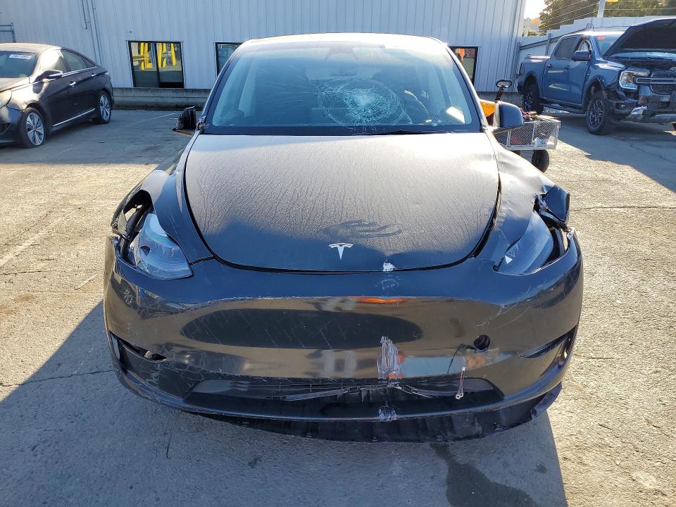 42011456 :رقم المزاد ، 7SAYGDEF7PF712412 vin ، 2023 Tesla Model Y مزاد بيع