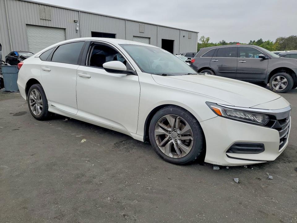 Продажа на аукционе авто 2018 Honda Accord, vin: 1HGCV1F16JA055103, номер лота: 50107896