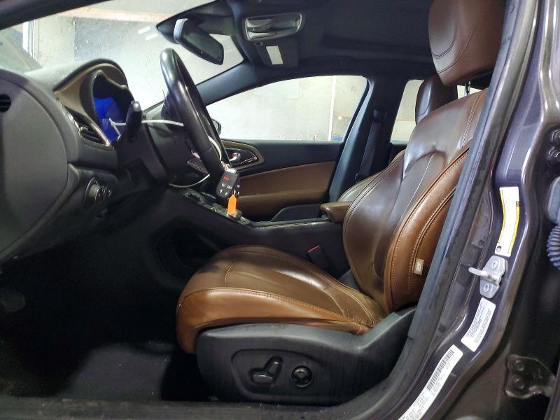 45937106 :رقم المزاد ، 1C3CCCEG8GN130752 vin ، 2016 Chrysler 200 مزاد بيع