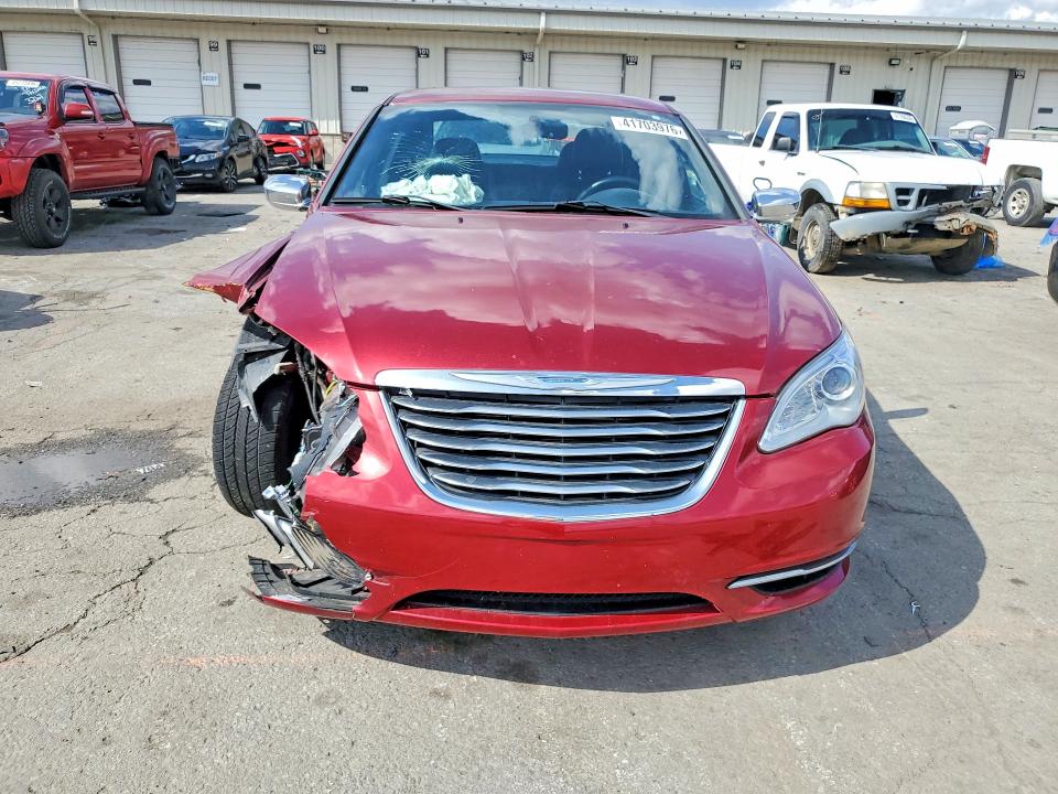 41703976 :رقم المزاد ، 1C3CCBCG2DN503342 vin ، 2013 Chrysler 200 مزاد بيع