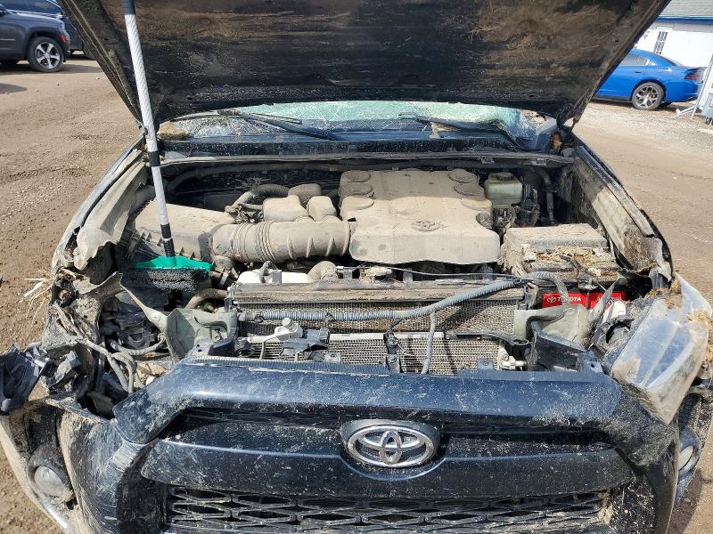 47218446 :رقم المزاد ، JTEBU5JR8H5427282 vin ، 2017 Toyota 4runner مزاد بيع