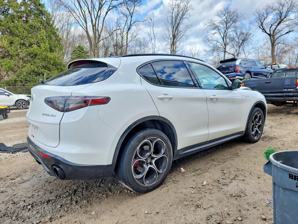 Продаж на аукціоні авто 2024 Alfa Romeo Stelvio, vin: ZASPAKBN9R7D77972, номер лоту: 41626696