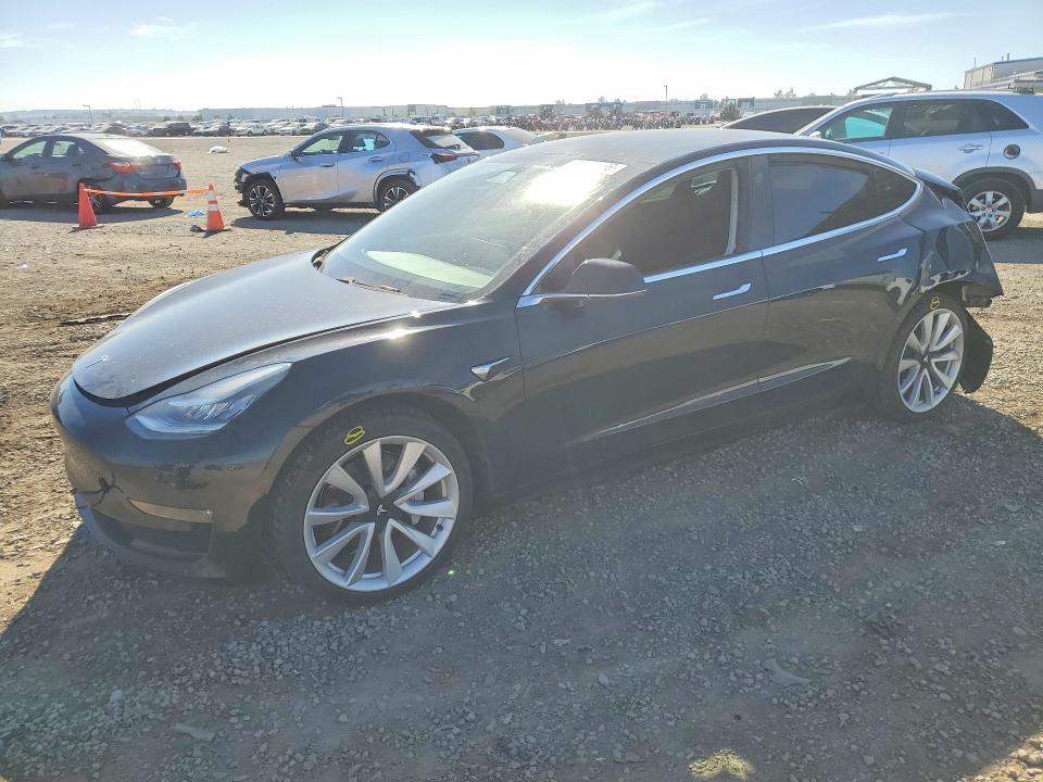 46472266 :رقم المزاد ، 5YJ3E1EAXKF394519 vin ، 2019 Tesla Model 3 مزاد بيع