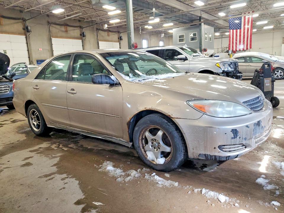 46401376 :رقم المزاد ، JTDBE32K020048420 vin ، 2002 Toyota Camry مزاد بيع