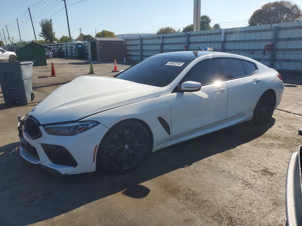 46842246 :رقم المزاد ، WBAGV8C01NCJ74706 vin ، 2022 Bmw M850xi مزاد بيع