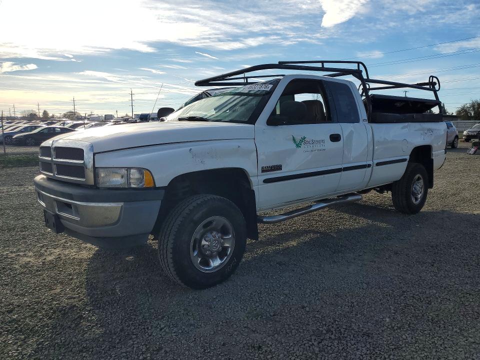 1999 Dodge Ram 2500 მანქანა იყიდება აუქციონზე, vin: 1B7KF2364XJ637738, აუქციონის ნომერი: 46327876