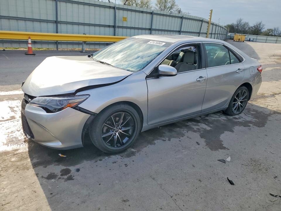47475066 :رقم المزاد ، 4T1BK1FK7FU028764 vin ، 2015 Toyota Camry مزاد بيع