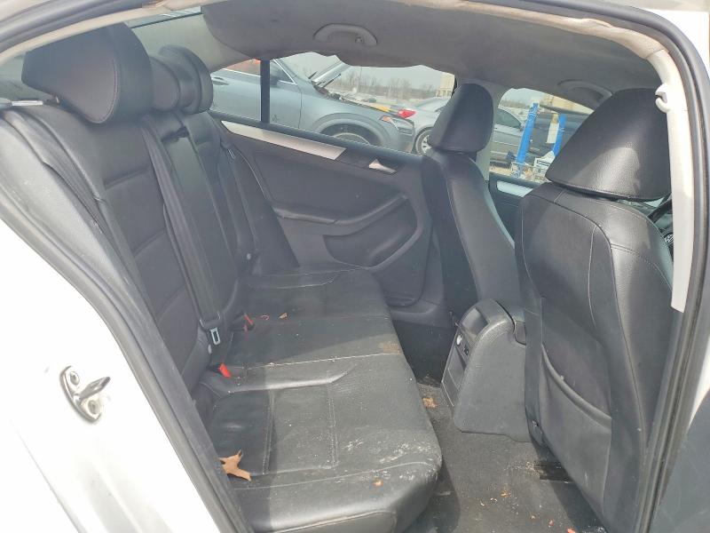 47360146 :رقم المزاد ، 3VWDX7AJ6DM352402 vin ، 2013 Volkswagen Jetta مزاد بيع