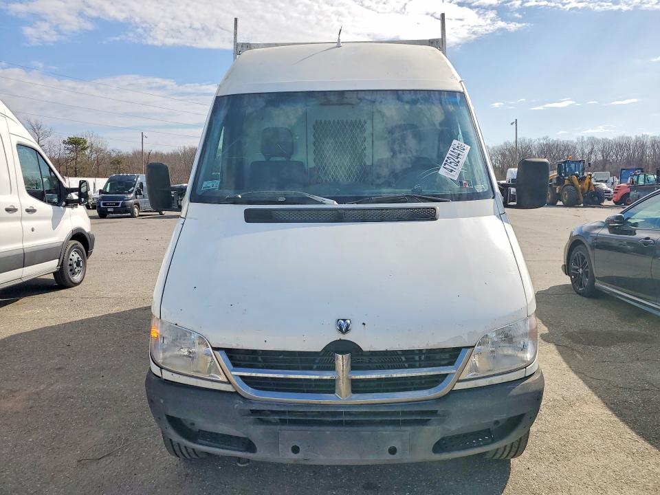 Продажа на аукционе авто 2004 Sprinter 2500 Sprin, vin: WD2PD644645680660, номер лота: 49664136
