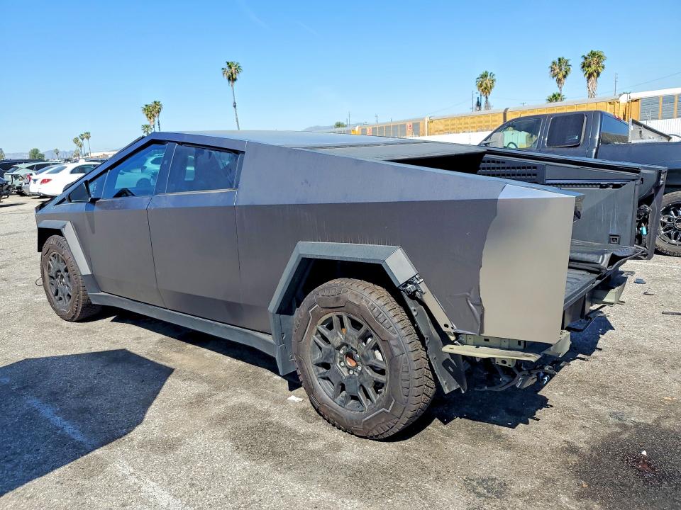 Продаж на аукціоні авто 2024 Tesla Cybertruck, vin: 7G2CEHED8RA014035, номер лоту: 46495566