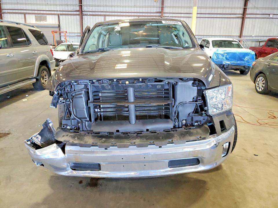 46437046 :رقم المزاد ، 3C6RR6KTXNG242859 vin ، 2022 Ram 1500 Classic مزاد بيع