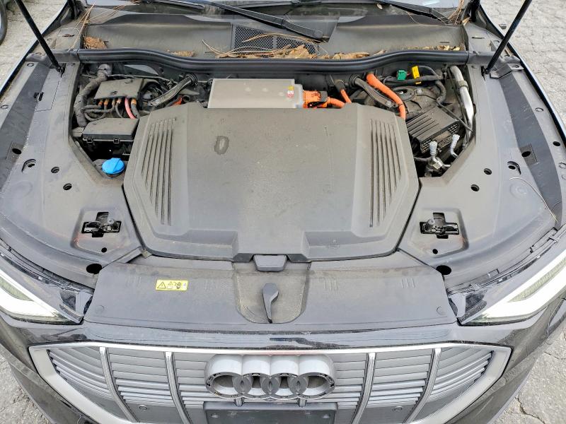 Продажа на аукционе авто 2021 Audi E-tron, vin: WA1LAAGE8MB000544, номер лота: 47939346