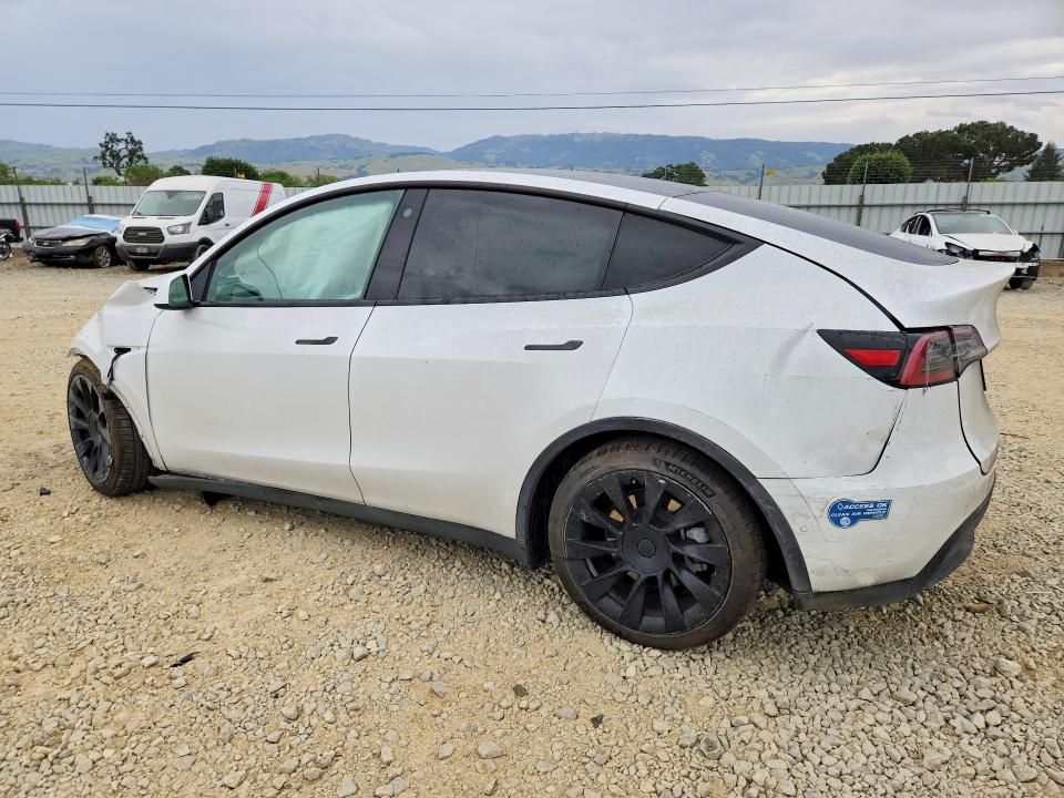 2021 Tesla Model Y მანქანა იყიდება აუქციონზე, vin: 5YJYGAEE7MF300702, აუქციონის ნომერი: 48174136