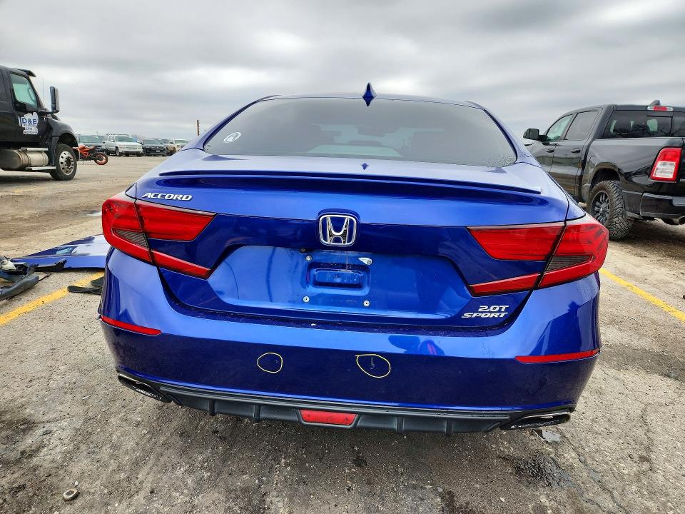 Продаж на аукціоні авто 2018 Honda Accord, vin: 1HGCV2F38JA051528, номер лоту: 45612506